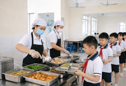 Làm rõ trách nhiệm, thẩm quyền tổ chức bữa ăn nội trú, bán trú trong trường học