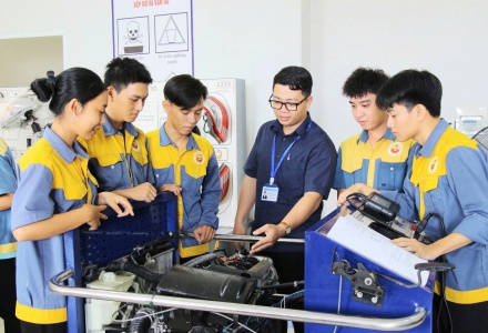 Giáo dục nghề nghiệp cần gắn đào tạo với dữ liệu và việc làm