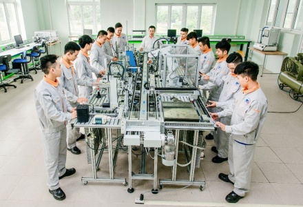 Bộ GD&ĐT ban hành quy định mới về bồi dưỡng năng lực thực hành nghề cho nhà giáo GDNN