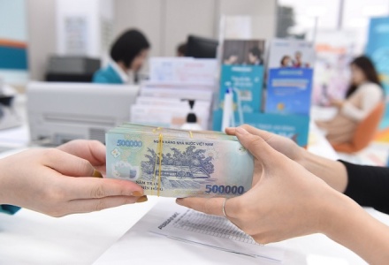 Ngân hàng Nhà nước yêu cầu giảm thực chất lãi suất, xử nghiêm ngân hàng vi phạm