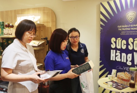 Đưa đặc sản Gia Lai, Quảng Ngãi đến Thủ đô qua mô hình mua sắm kết hợp số