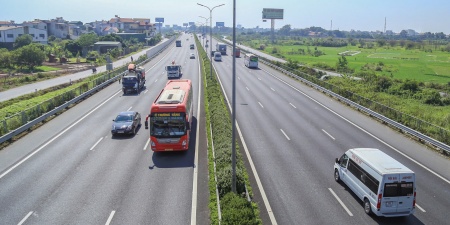 CSGT sẽ xử lý xe chạy chậm bám làn trái trên cao tốc