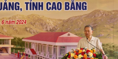 Chủ tịch nước Tô Lâm dâng hương tại Khu Di tích Quốc gia Đặc biệt Pác Bó