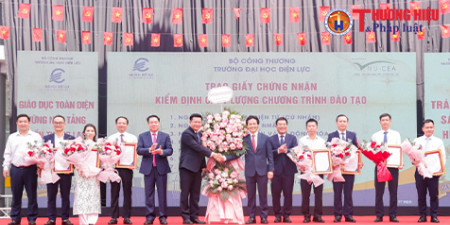 Đại học Điện Lực khai giảng năm học mới: Lan toả lịch sử truyền thống và đổi mới giáo dục