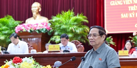 Thủ tướng nêu 6 nhóm nhiệm vụ, giải pháp triển khai chủ trương, chính sách y tế, giáo dục