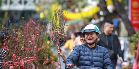 Thủ tướng chỉ đạo chi trả gộp 2 tháng lương hưu, trợ cấp BHXH dịp Tết