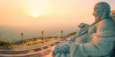 Ba tôn tượng “độc nhất vô nhị” trên núi Bà Đen, Tây Ninh