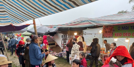 Thanh Hóa: Phiên chợ 'độc nhất vô nhị' mỗi năm chỉ họp 1 phiên choảng nhau để may mắn