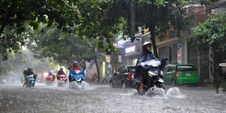 Dự báo thời tiết ngày 5/8: Bắc Bộ mưa lớn, vùng núi đề phòng lũ quét và sạt lở đất