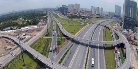 Thủ tướng yêu cầu giải quyết dứt điểm dự án kéo dài vì mục tiêu tăng trưởng '2 con số'