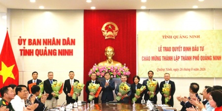 Quảng Ninh trao quyết định đầu tư 16 dự án với tổng vốn khoảng 16.075 tỷ đồng
