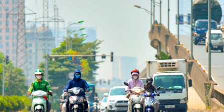 Dự báo thời tiết hôm nay ngày 20/10: Bắc Bộ nắng ráo, Nam Bộ có mưa dông về chiều tối