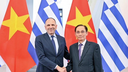Bộ trưởng Ngoại giao Lê Hoài Trung hội đàm với Bộ trưởng Ngoại giao Cộng hòa Hy Lạp George Gerapetritis