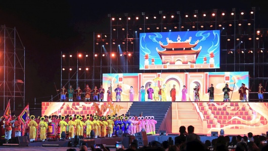 Lễ khai mạc Festival Thăng Long – Hà Nội 2025: Rực rỡ sắc màu di sản