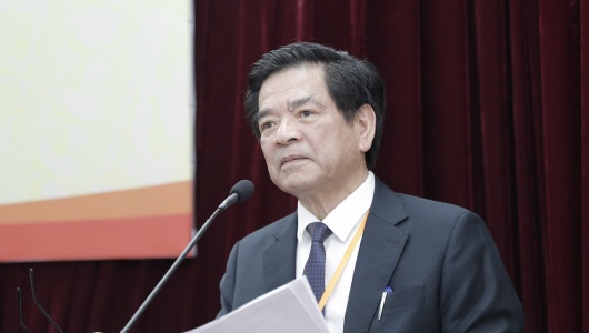 Kiểm soát thị trường vàng: Nhà nước cần hoàn thiện hành lang pháp lý cho giao dịch vàng, hạn chế đầu cơ, làm giá