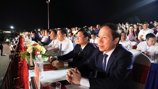 Phó Thủ tướng Chính phủ Lê Tiến Châu dự Chương trình 'Bản hùng ca trên sông'