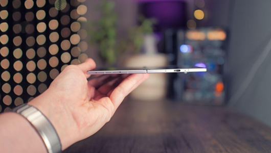 Dùng Galaxy Z Fold8 bền bỉ: nhìn đúng về vật liệu, IP48 và chi phí sở hữu