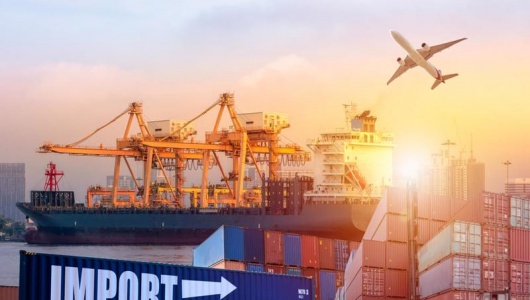 Nhập khẩu nguyên liệu sản xuất tăng mạnh, kỳ vọng xuất khẩu lập kỷ lục mới