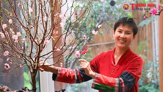 Nghệ nhân Thanh Hiền và nghệ thuật cắm hoa Ikebana đón Tết Nguyên Đán Ất Tỵ