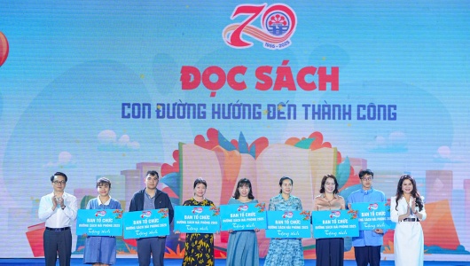 Hải Phòng: Khai mạc Đường sách năm 2025 với chủ đề “Đọc sách - Con đường hướng đến thành công”