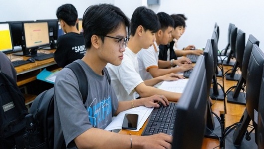 Hôm nay 21/4, thí sinh cả nước bắt đầu đăng ký dự thi tốt nghiệp THPT 2025