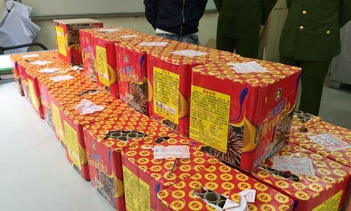 Hà Nội tăng cường quản lý hoạt động kinh doanh pháo hoa dịp cuối năm