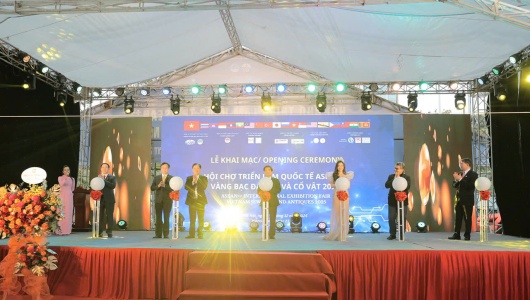 Khai mạc Hội chợ Triển lãm Quốc tế ASEAN++ Vàng - Bạc - Đá quý và Cổ vật Việt Nam 2025 