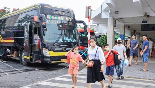 Hà Nội và TP.HCM tăng cường vận tải, nhiều tuyến miễn phí vé dịp Tết Dương lịch
