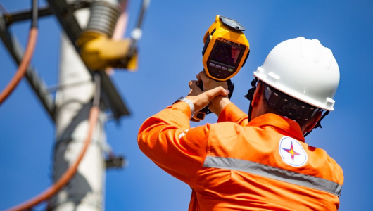 Quyền Bộ trưởng Bộ Công Thương chỉ ra nhiều rủi ro trong cung ứng điện