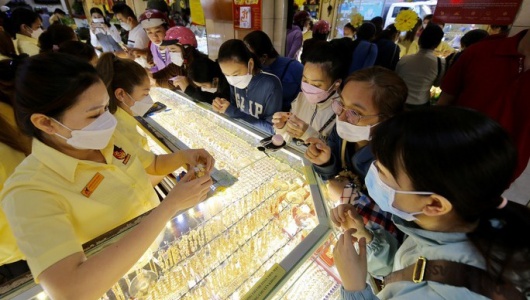 Giá vàng và ngoại tệ ngày 5/1: Vàng SJC tăng 3,4 triệu đồng/lượng 