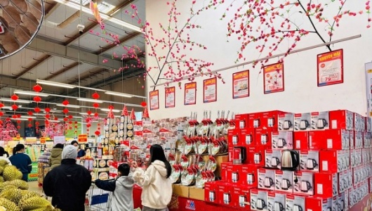 Hàng hóa dồi dào, giá thực phẩm thiết yếu giảm mạnh dịp tết Bính Ngọ 2026