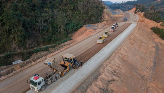 Bộ trưởng Bộ Xây dựng ghi nhận nỗ lực thi công hai dự án cao tốc trọng điểm tại Lạng Sơn và Cao Bằng