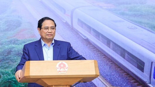 Thủ tướng chỉ đạo đẩy nhanh các dự án đường sắt trọng điểm làm động lực phát triển