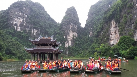 Sôi động thị trường du lịch dịp Tết Nguyên đán Bính Ngọ 2026