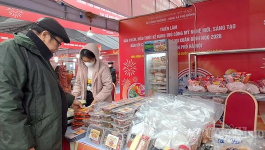 60 gian hàng tham gia Triển lãm thủ công mỹ nghệ mới tại xã Phù Đổng