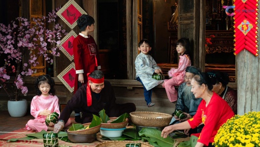 Làng nghề bánh chưng Hùng Lô tất bật những ngày cận Tết