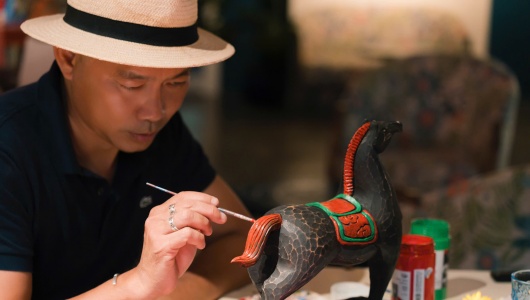 Linh vật ngựa gỗ và hơi thở mùa Xuân từ làng nghề Củi Lũ 