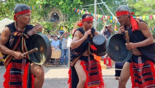 Gia Lai tổ chức biểu diễn cồng chiêng định kỳ cuối tuần tại không gian đô thị