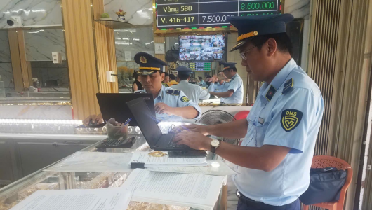 Xử phạt gần 580 triệu đồng 9 doanh nghiệp kinh doanh vàng trang sức giả mạo nhãn hiệu