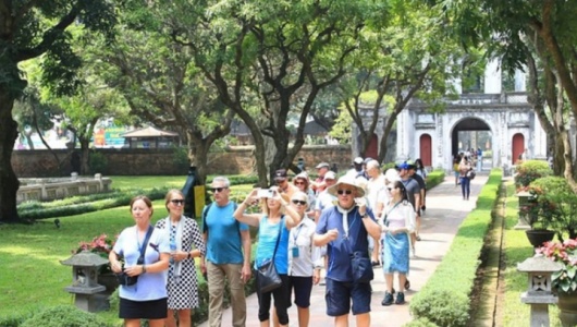 Du lịch Hà Nội đón gần 9 triệu lượt khách, bứt phá nhờ du lịch số