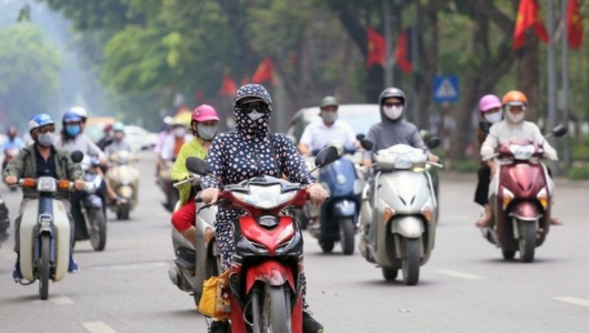 Dự báo thời tiết ngày 2/4: Bắc Bộ nắng nóng, chiều tối và đêm có mưa dông