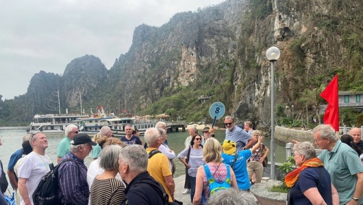 Du lịch Quảng Ninh đón khoảng 6,3 triệu lượt khách trong quý I/2026