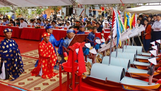 Quảng Ngãi: Thiêng liêng lễ khao lề thế lính Hoàng Sa