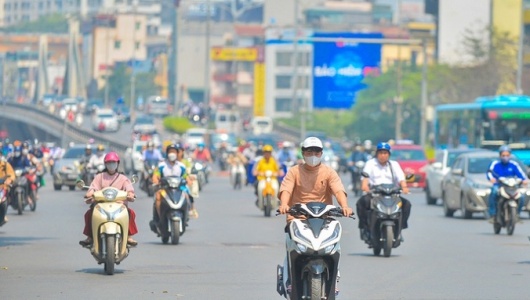 Dự báo thời tiết ngày 13/4: Cả nước nắng nóng, Trung Bộ trên 40 độ C