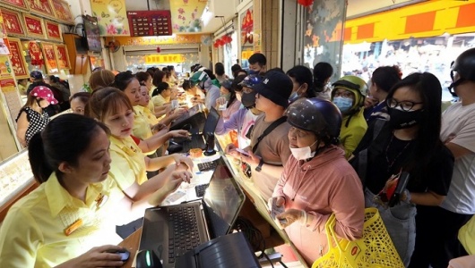 Giá vàng ngày 15/4: Vàng SJC tăng 2,5 triệu đồng/lượng