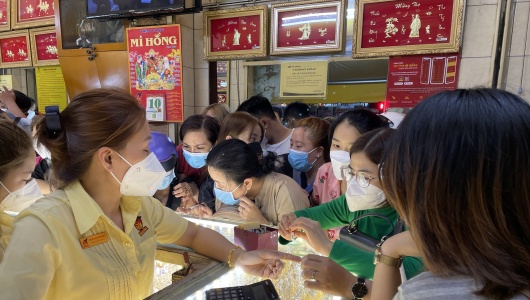 Giá vàng ngày 16/4: Vàng SJC và nhẫn trơn 'bốc hơi' 1,5 triệu đồng/lượng