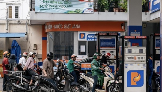 Giá xăng dầu đồng loạt giảm, dầu diesel giảm hơn 3.000 đồng/lít