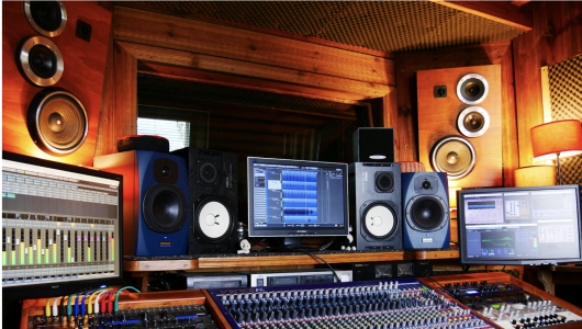 Thị trường âm thanh 2026: Những xu hướng cần biết và bẫy marketing cần tránh