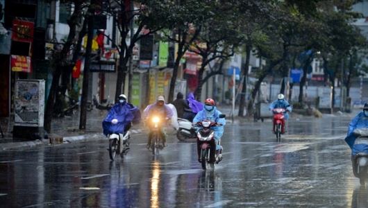 Dự báo thời tiết ngày 24/4: Bắc Bộ và Trung Bộ có mưa dông vài nơi