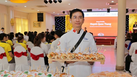 Bánh mỳ Việt Nam: Từ giá trị di sản ẩm thực đến định vị thương hiệu toàn cầu